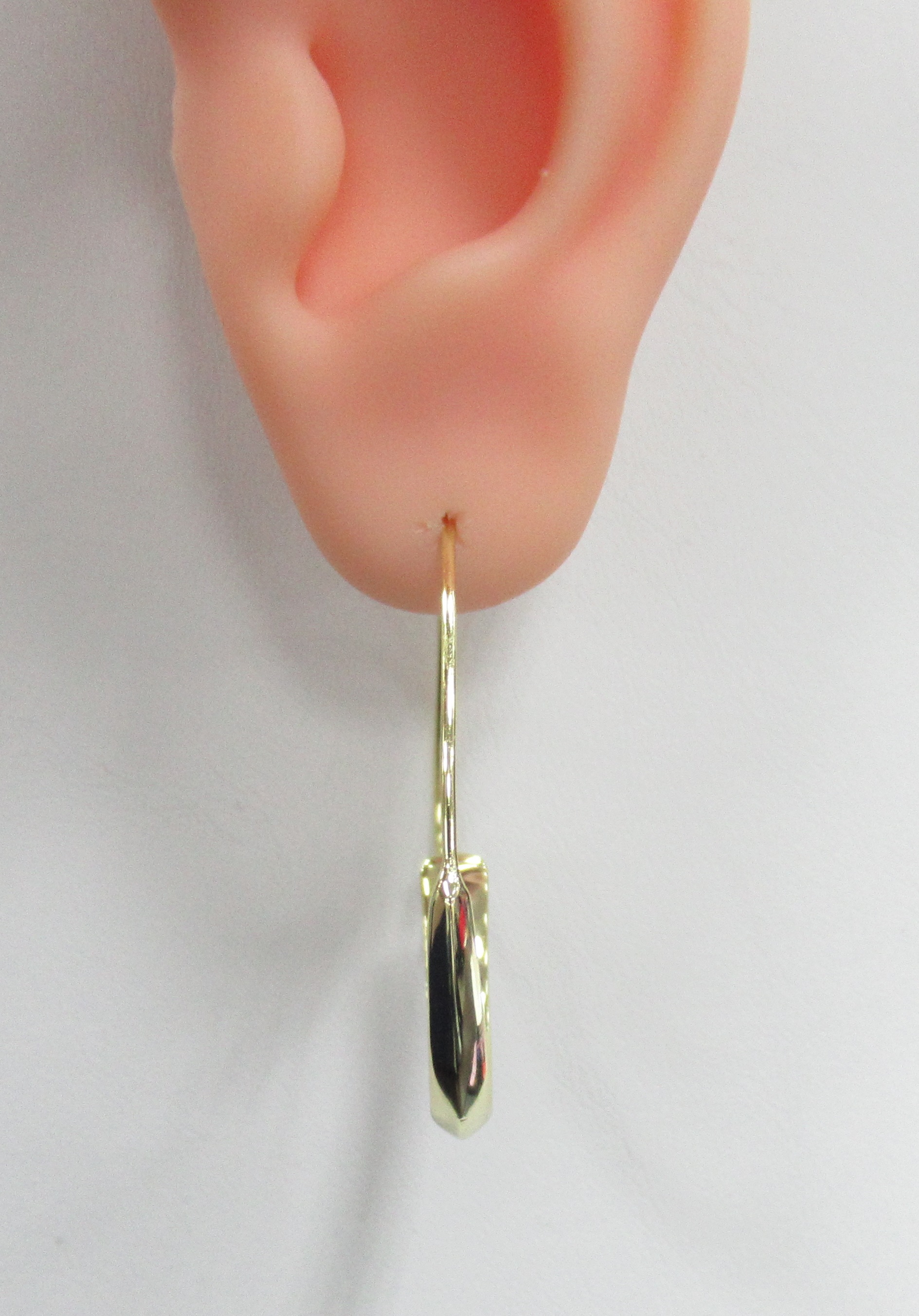 Серебряные серьги 925 пробы;